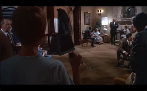 Rosemary's Baby, un film d'horreur psychologique aux accents surnaturels fascinants!